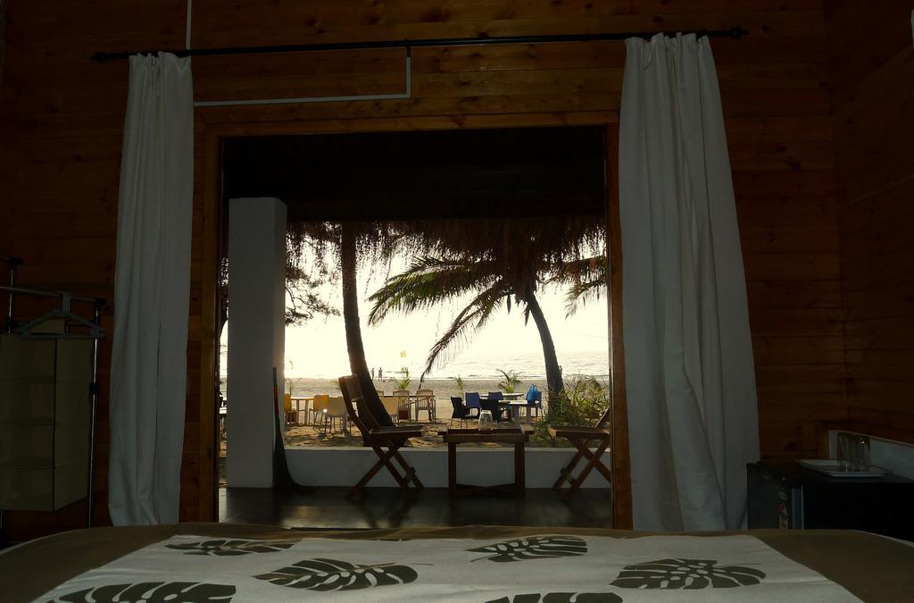 Mamagoa Resort Morjim Quarto foto