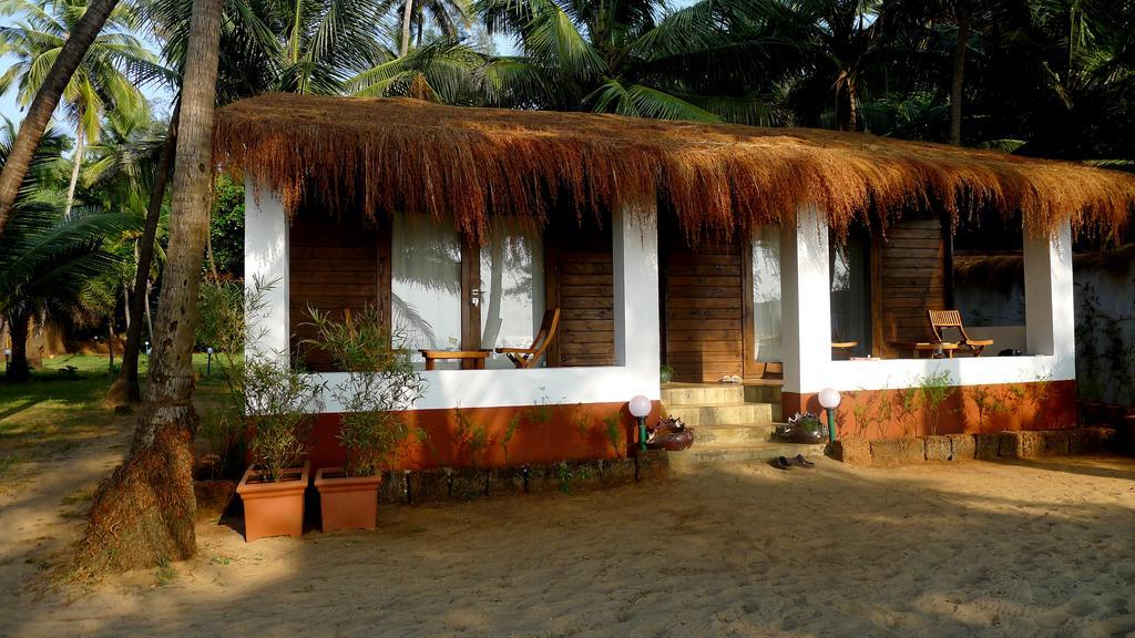 Mamagoa Resort Morjim Exterior foto