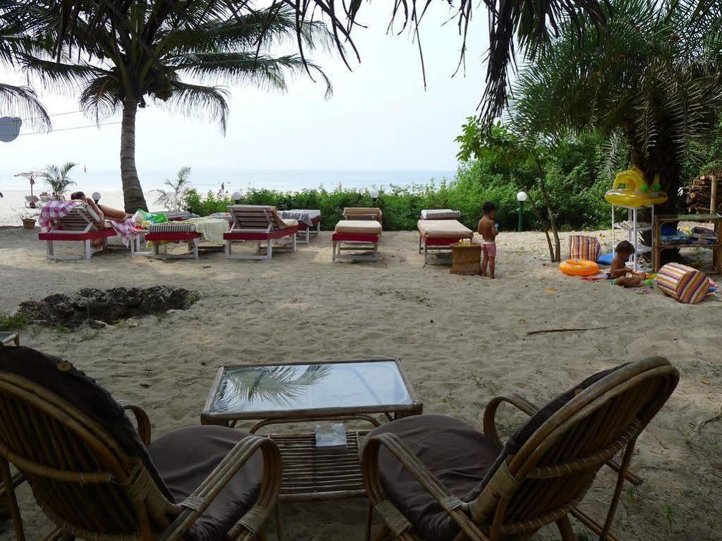 Mamagoa Resort Morjim Exterior foto